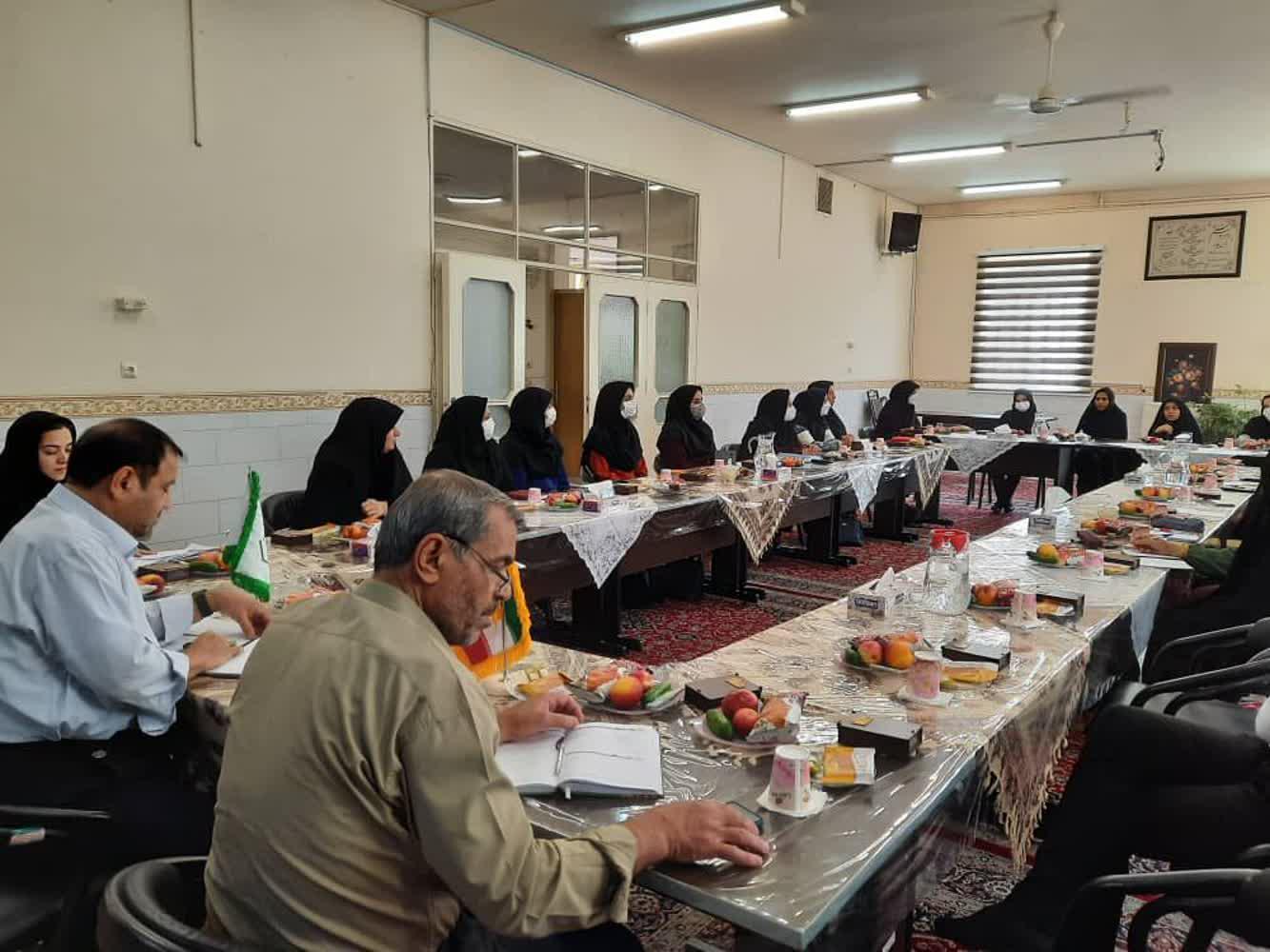 برگزاری جلسه شورای آموزگاران با حضور مسئولین