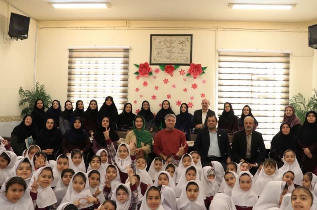 حضور شاعر و نویسنده کودک و نوجوان آقای ناصر کشاورز