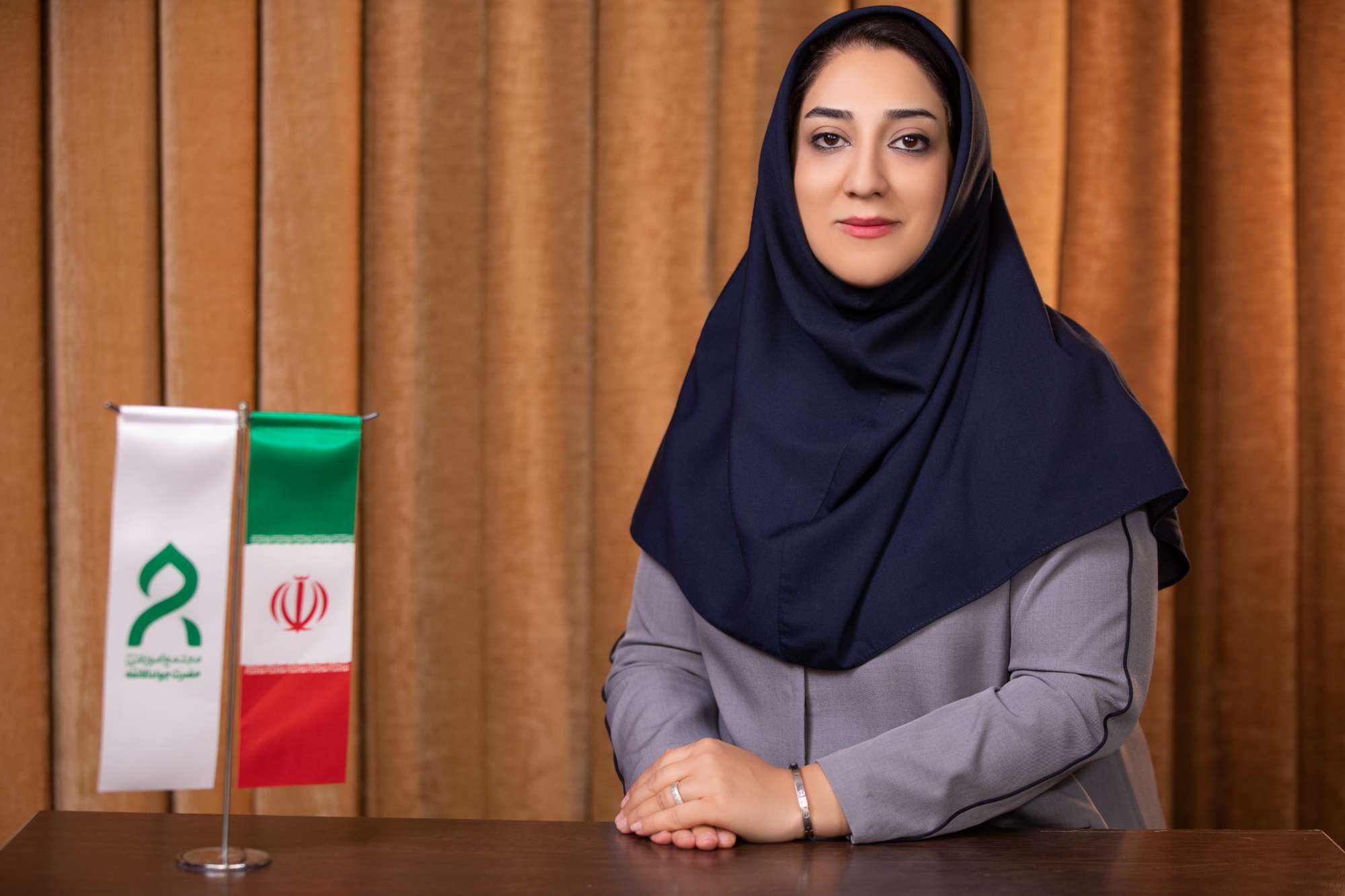 خانم منصوره آخوندیان (آموزگار پایه اول)