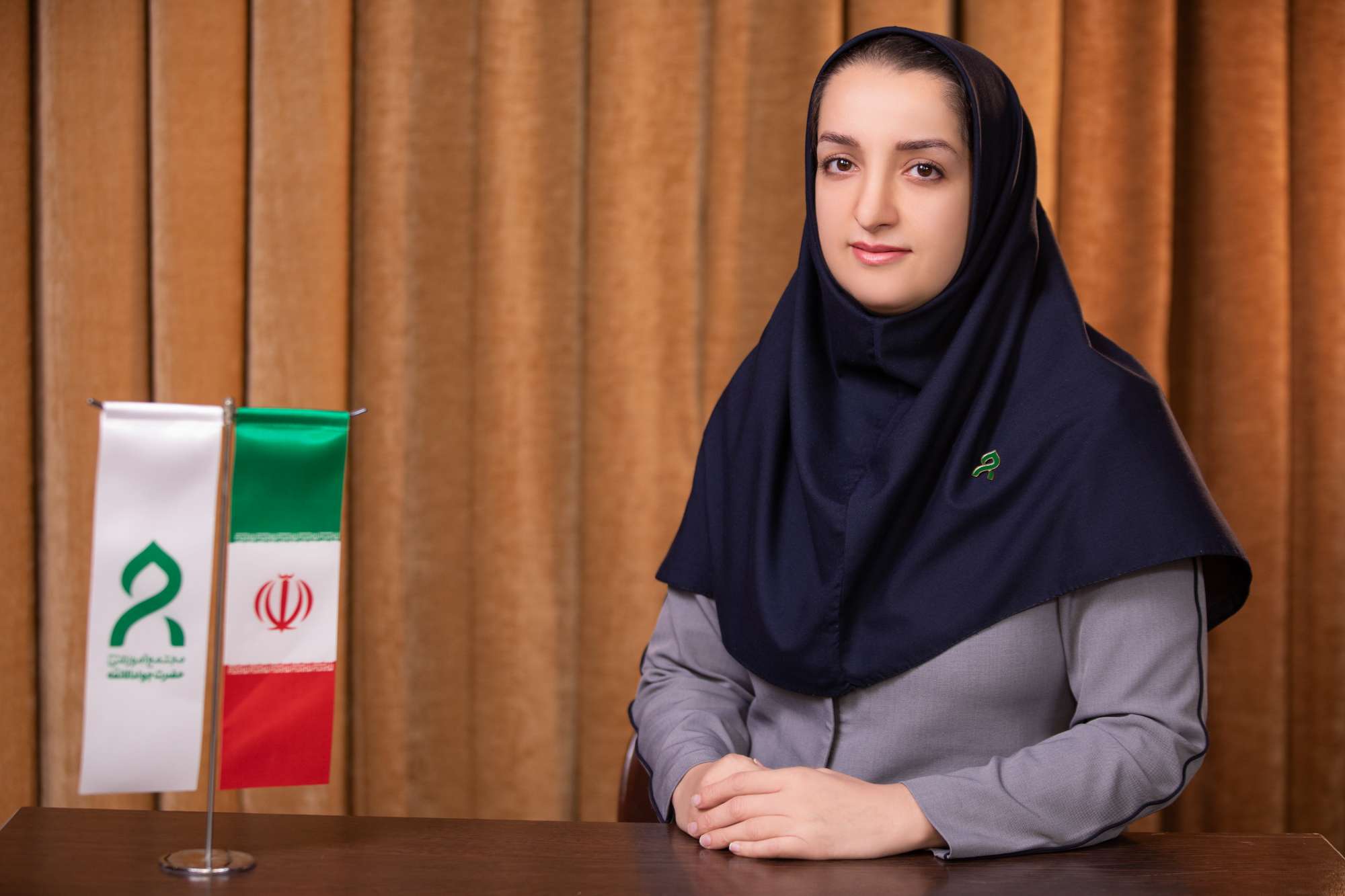 خانم الهام زینیا (آموزگار پایه سوم)